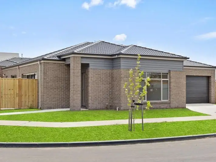 8 Arch Drive, Alfredton VIC 3350