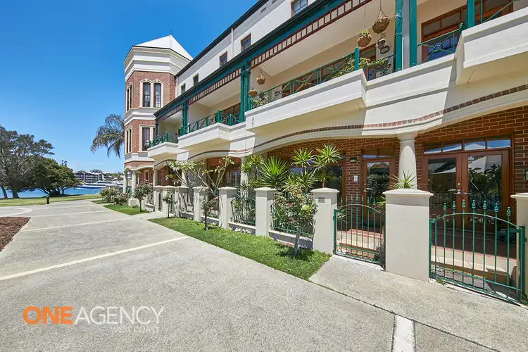 11/12 Doepel Street, North Fremantle WA 6159