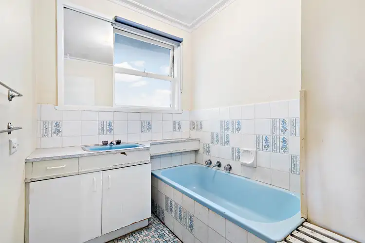 Sixth view of Homely house listing, 11 Hill View Court, Bundoora VIC 3083