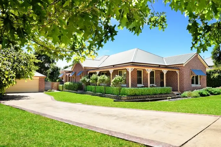 10 Denbigh Drive, Bowral NSW 2576