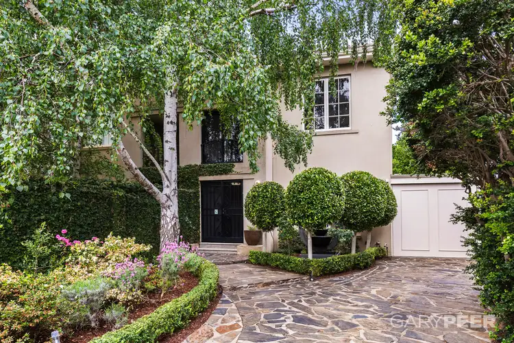 17 Mitchell Road, Caulfield North VIC 3161