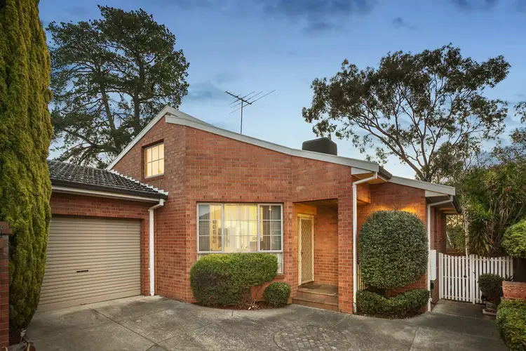 2/11 Kennon Street, Doncaster East VIC 3109