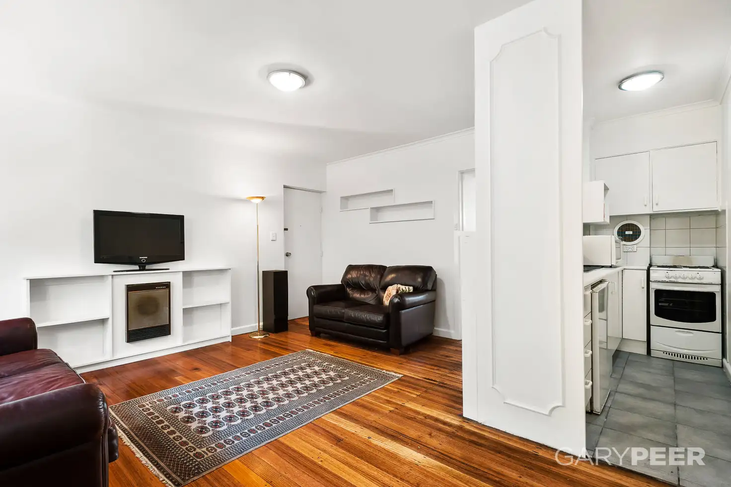 Main view of Homely apartment listing, 2/24 The Avenue, Windsor VIC 3181