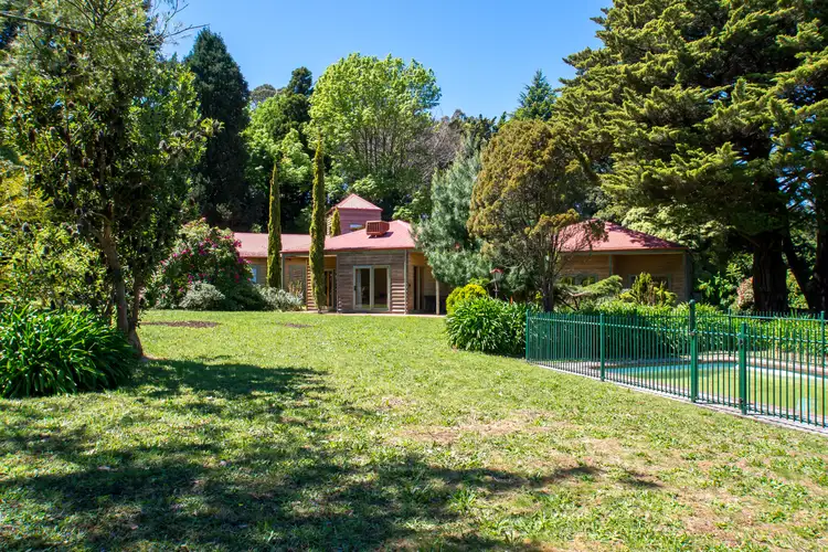 18 Ridge Road, Kallista VIC 3791