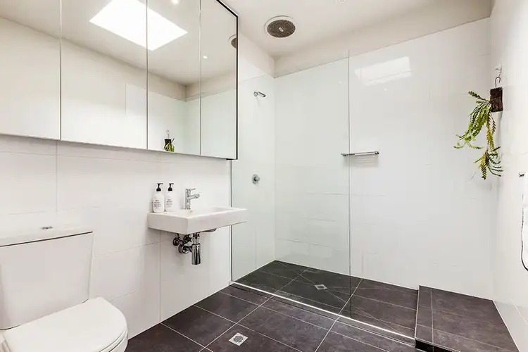Sixth view of Homely townhouse listing, 2/98 Westbury Street, St Kilda East VIC 3183