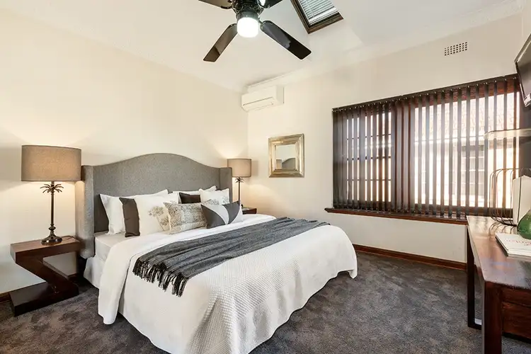 Fourth view of Homely apartment listing, 4/2 Hammerdale Avenue, St Kilda East VIC 3183