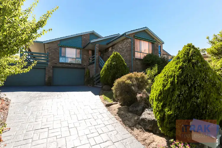 5 Chinook Crescent, Mooroolbark VIC 3138