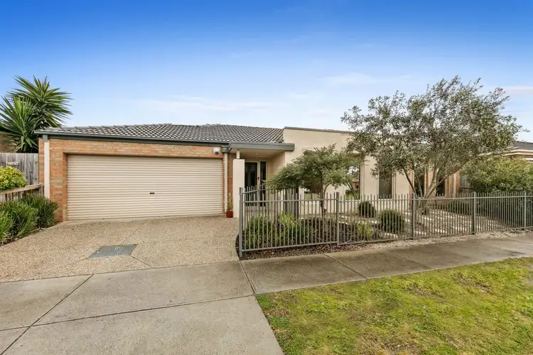 66 St Mitchell Circuit, Mornington VIC 3931