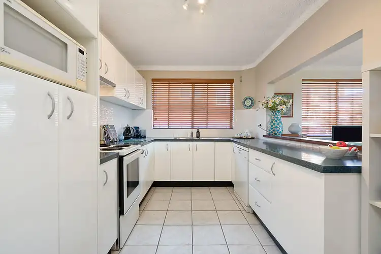 Third view of Homely apartment listing, 6/6-8 Cohen Street, Fairlight NSW 2094