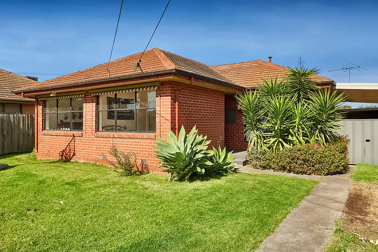 18 Robertson Crescent, Laverton VIC 3028