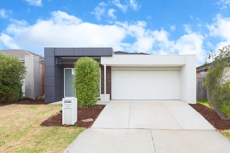 22 Central Avenue, Pakenham VIC 3810