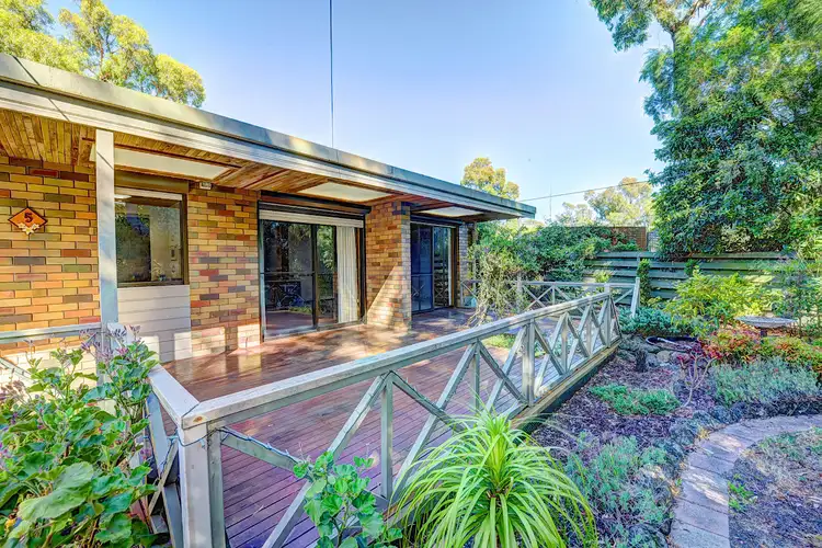 5 Judith Grove, Mount Clear VIC 3350