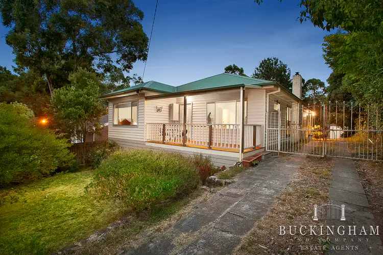 15 Pinehills Drive, Greensborough VIC 3088