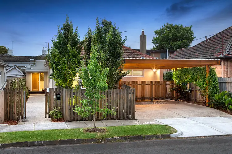 25 Attley Grove, St Kilda East VIC 3183