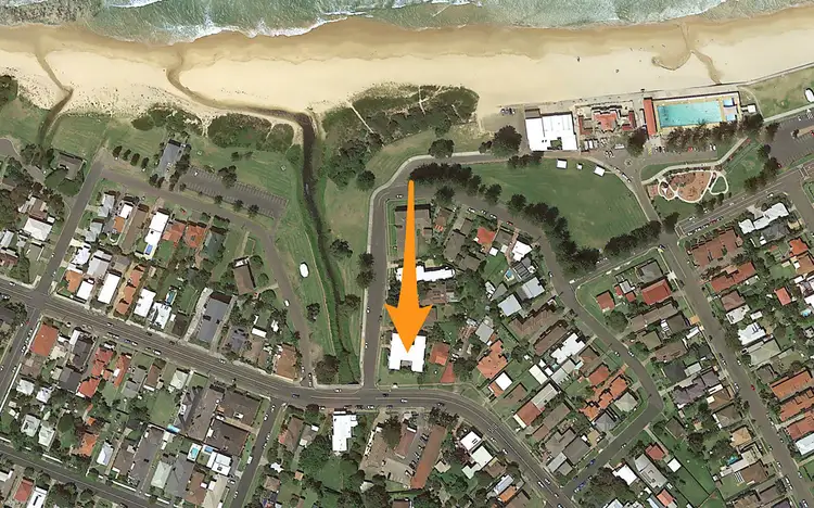 2/235 Lawrence Hargrave Drive, Thirroul NSW 2515