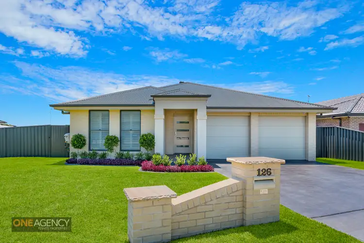 126 Glengarry Drive, Glenmore Park NSW 2745