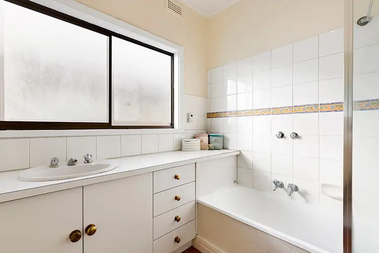 Fifth view of Homely house listing, 17 Julis Street, Bentleigh East VIC 3165