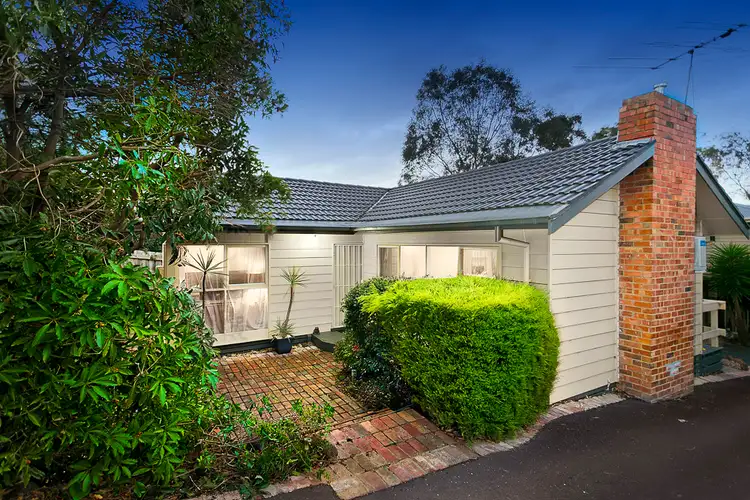 1/211 Nepean Street, Greensborough VIC 3088