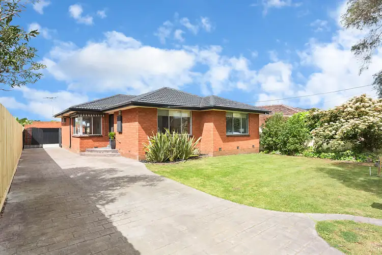 42 Ridge Drive, Avondale Heights VIC 3034