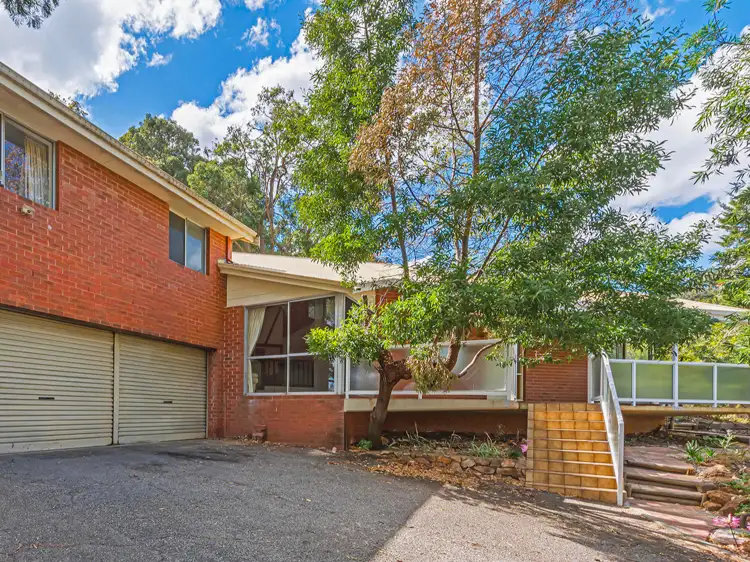 400 Lesmurdie Road, Lesmurdie WA 6076