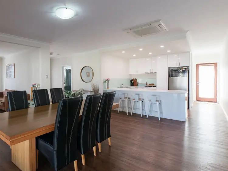5 Smugglers Pass, Drummond Cove WA 6532
