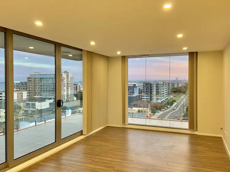 702/30 Burelli Street, Wollongong NSW 2500