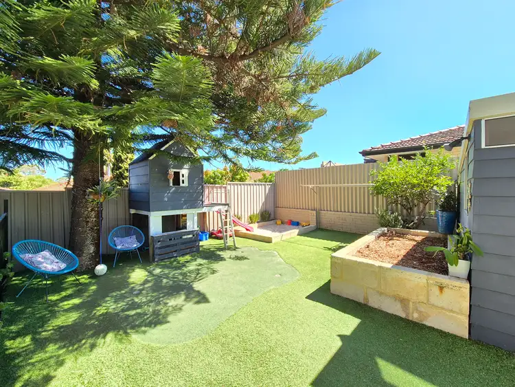 Fourth view of Homely house listing, 35 Mannion Way, Kardinya WA 6163