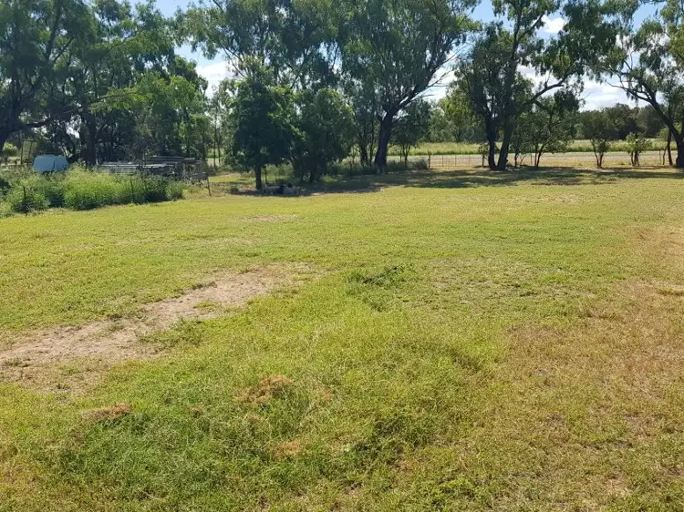 13 Beach Street, Bungunya QLD 4494