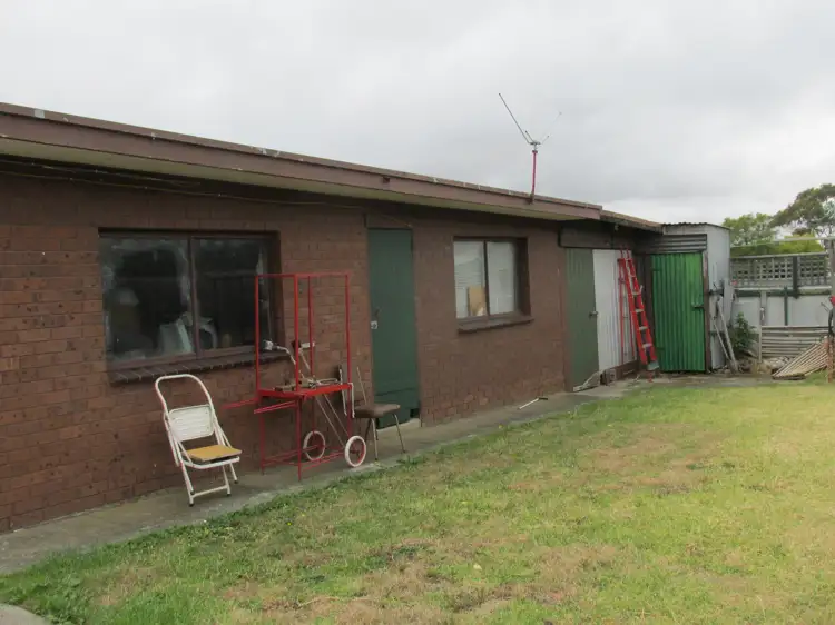 Fourth view of Homely house listing, 8 Melissa Street, Strathmore VIC 3041