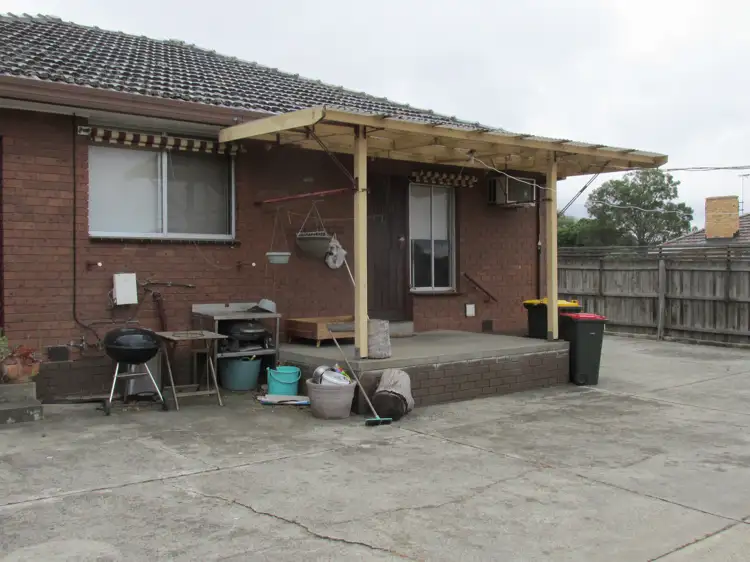 Sixth view of Homely house listing, 8 Melissa Street, Strathmore VIC 3041