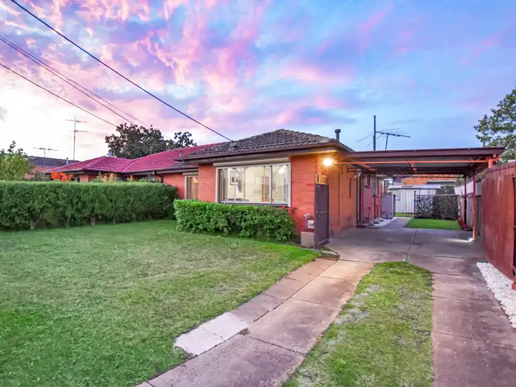 1/33 Nicole Avenue, Dandenong North VIC 3175