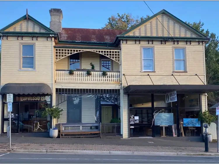 31 Emu Bay Road, Deloraine TAS 7304