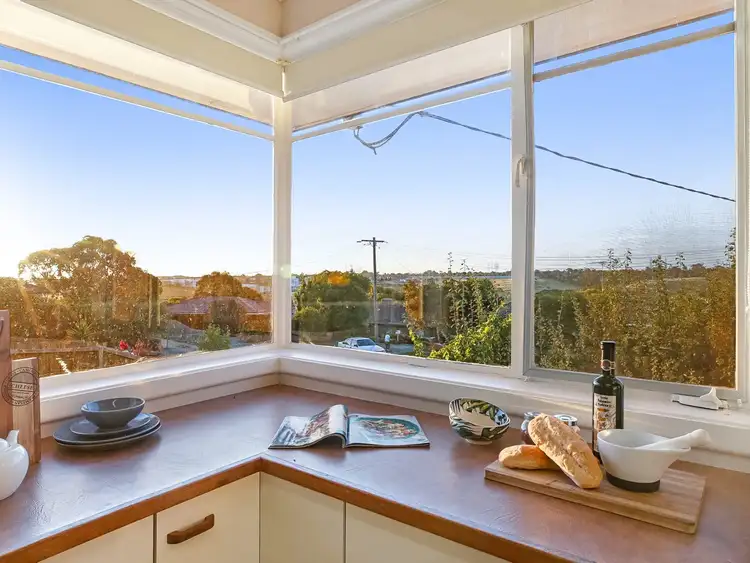 Fourth view of Homely house listing, 5 Reserve Court, Glenroy VIC 3046