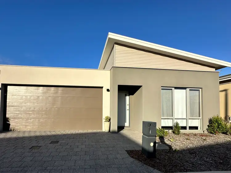 10 Vozhe Street, Hammond Park WA 6164