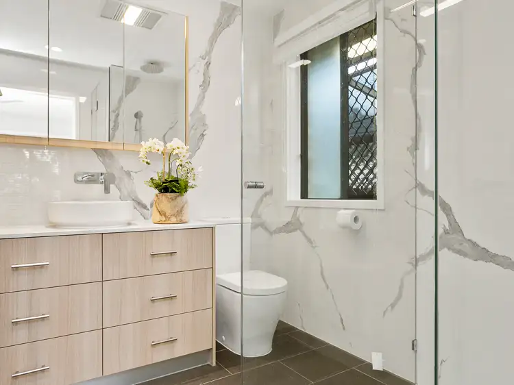 Sixth view of Homely house listing, 2 Oberon Esplanade, Hemmant QLD 4174