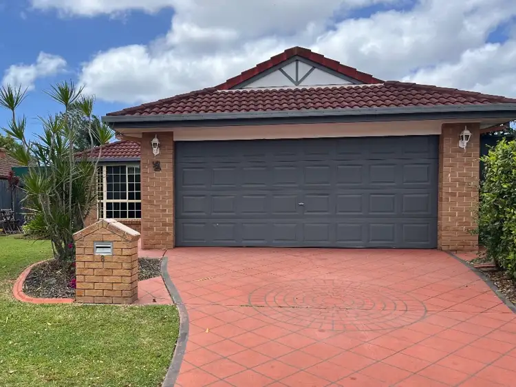 8 Shenton Way, Nerang QLD 4211