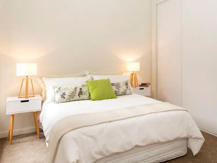 Third view of Homely unit listing, 2 Kingfisher Close, Horsham VIC 3400