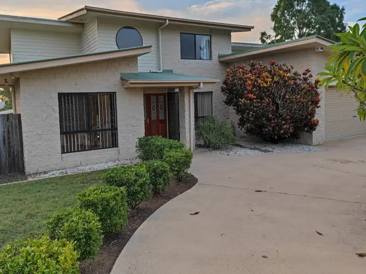 6-8 Lachlan Place, Karalee QLD 4306