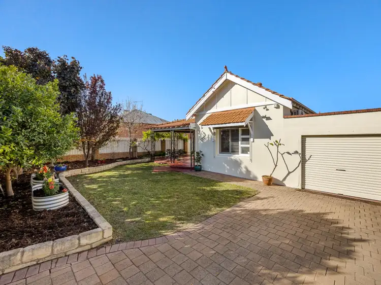 18 Merton Street, Victoria Park WA 6100
