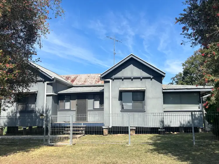 13 Grace Street, Crows Nest QLD 4355