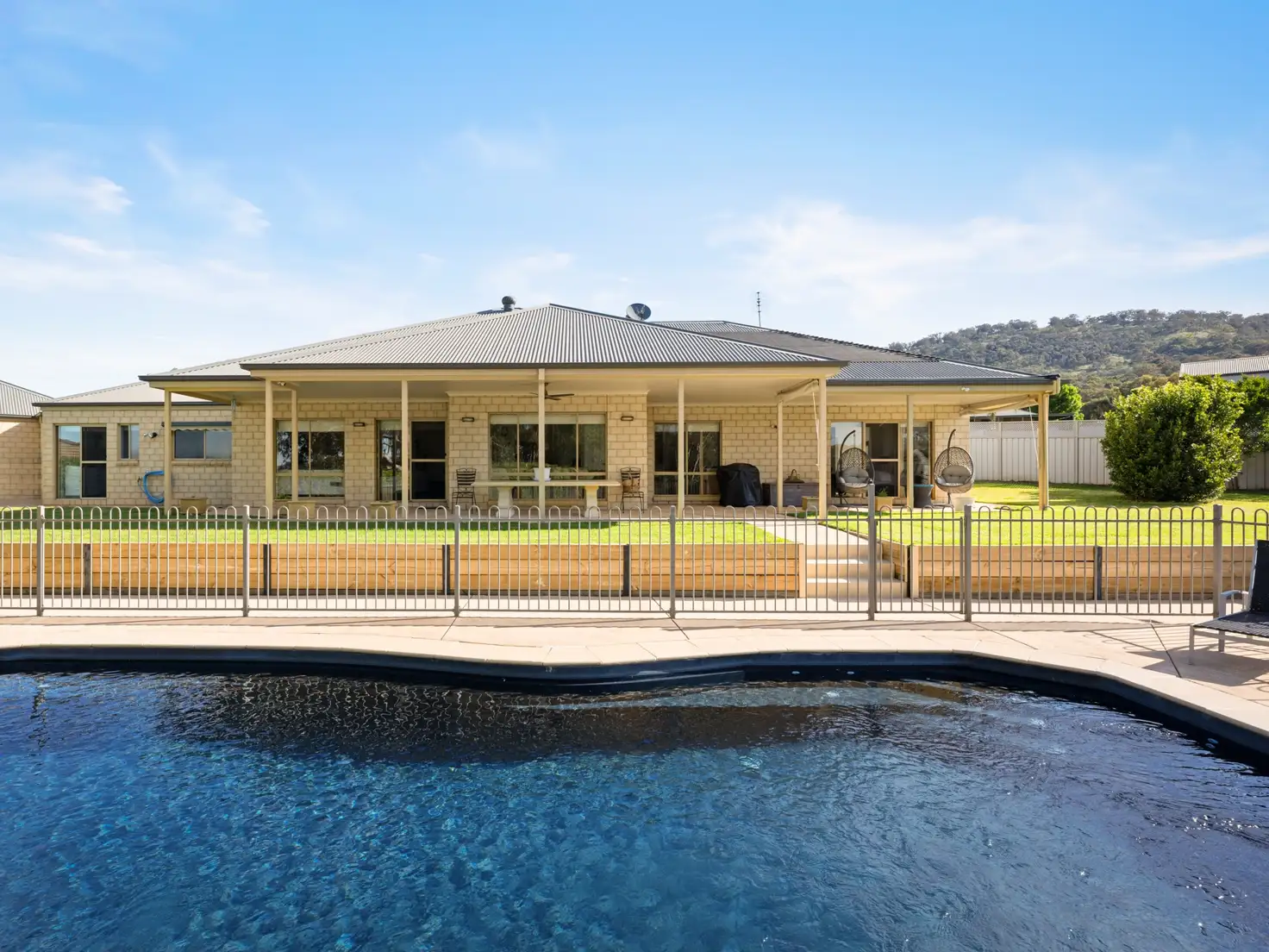 Main view of Homely house listing, 8 Carnoustie Avenue, West Wodonga VIC 3690
