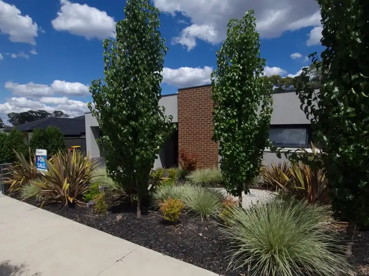 17 Grand View Drive, Mckenzie Hill VIC 3451