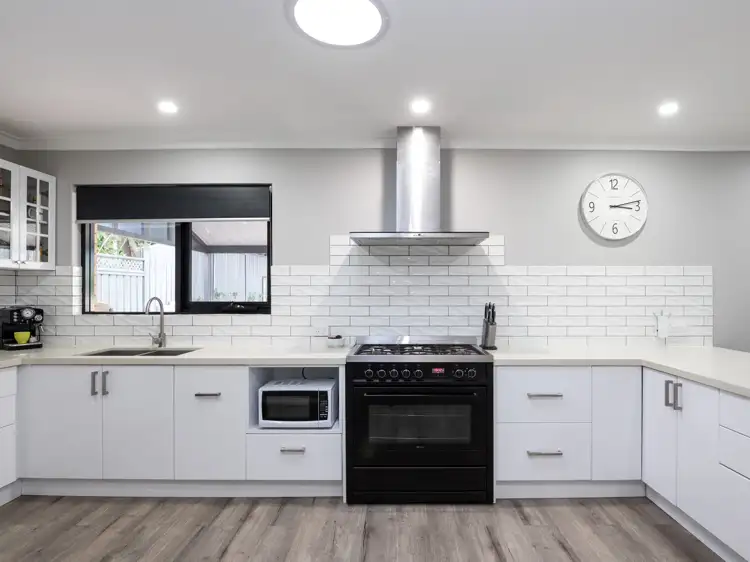 17 Dalwood Road, Swan View WA 6056