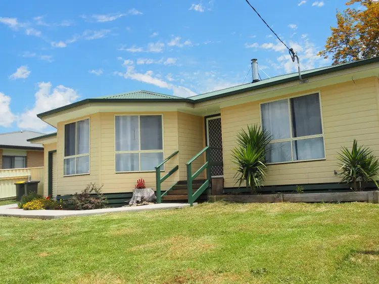 10 Brownleigh Vale Drive, Inverell NSW 2360