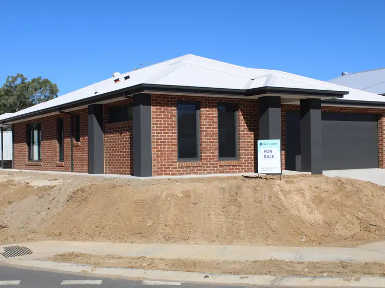 Second view of Homely house listing, 31 Margaret Court Drive, Baranduda VIC 3691