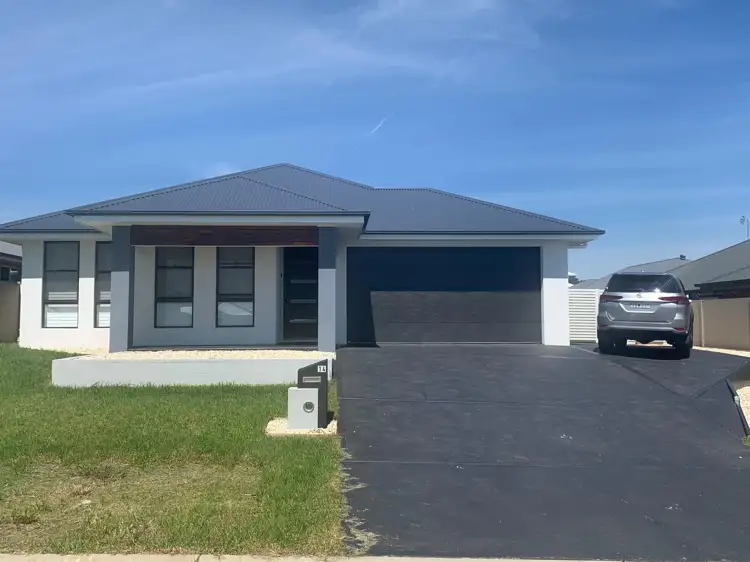14 Solomon Street, North Rothbury NSW 2335