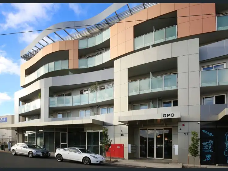 201/17 Robbs Parade, Northcote VIC 3070