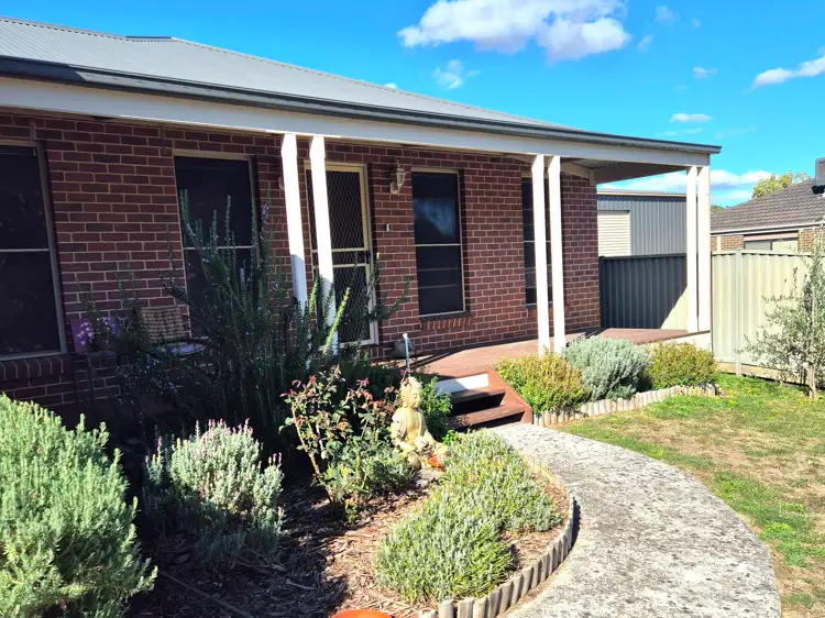 Second view of Homely house listing, 7 Parkhaven Court, Mount Clear VIC 3350