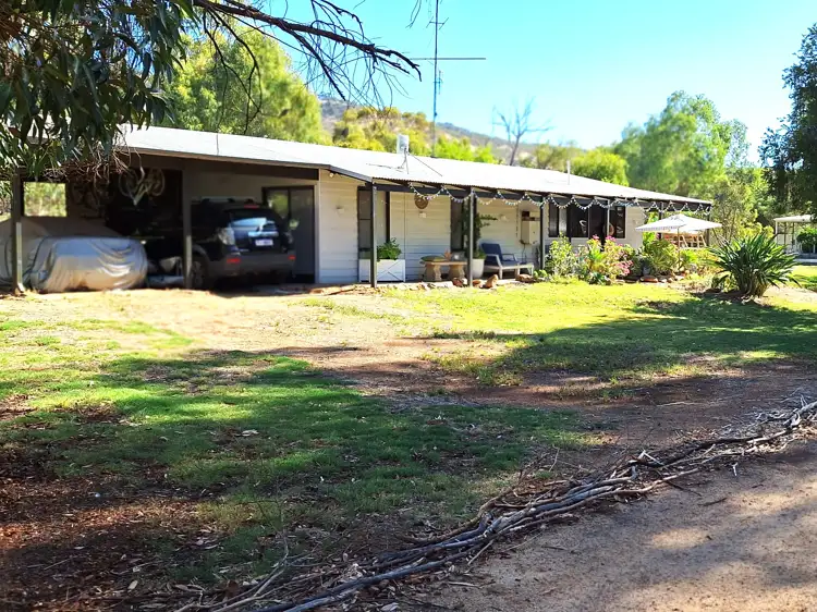 11/2 Eighth Road, York WA 6302