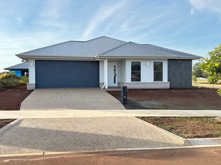 24 Saint Andrews Crescent, Highfields QLD 4352